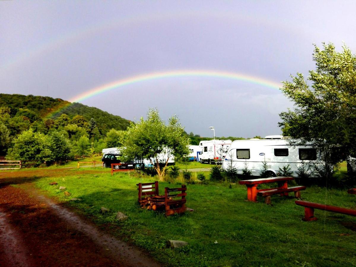 Feriegårder Camper Park *